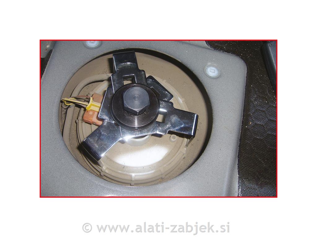 ključ za pokrov rezervoarja 75-160mm KS TOOLS