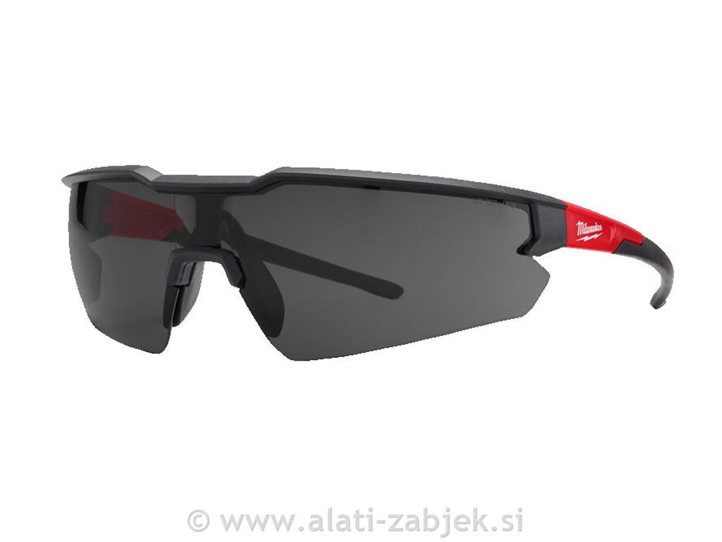 Zatamnjene poboljšane zaštitne naočale MILWAUKEE