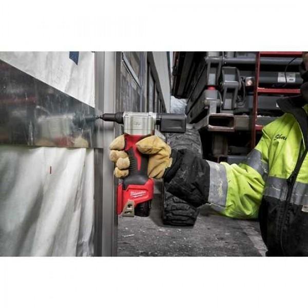 Akumulatorski alat za zakivanje M12 BPRT-0 MILWAUKEE