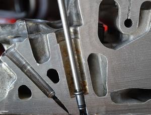 Univerzalni set za čišćenje sjedišta injektora HUBITOOLS