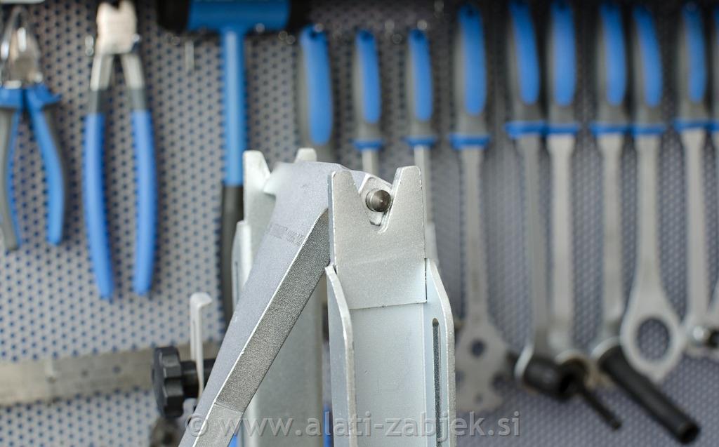 Kalibar za stalak 1689 UNIOR