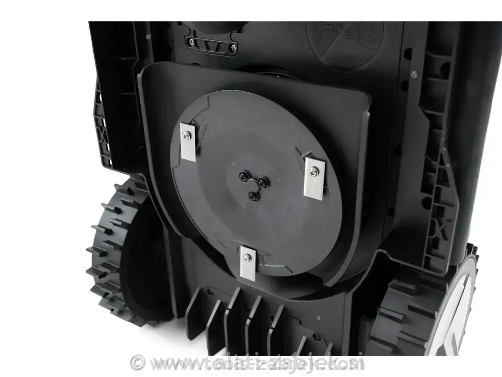 Robotska kosilnica V600 TerraMow