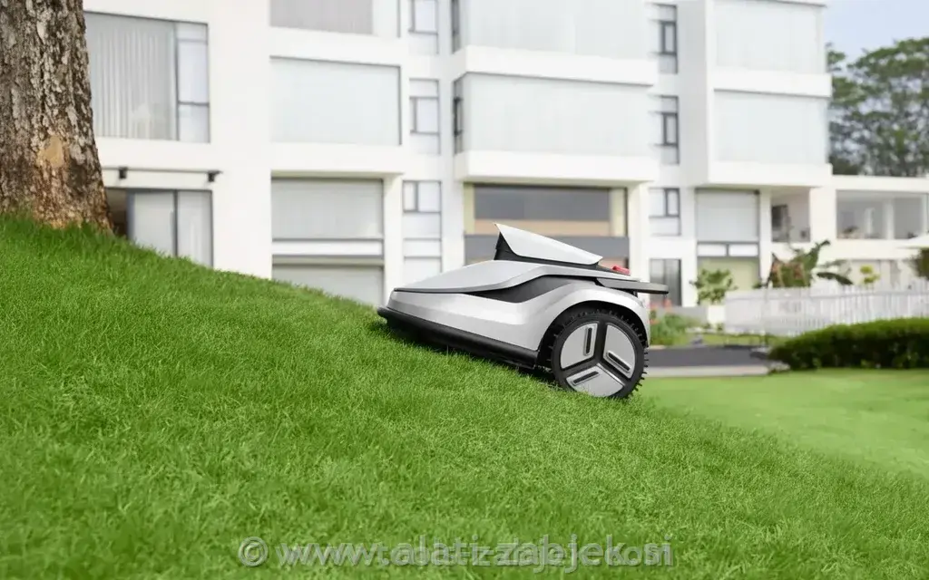 Robotska kosilnica V600 TerraMow