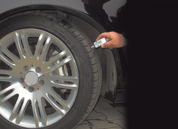 Digitalni klizni merač dubine 0-25mm VOGEL