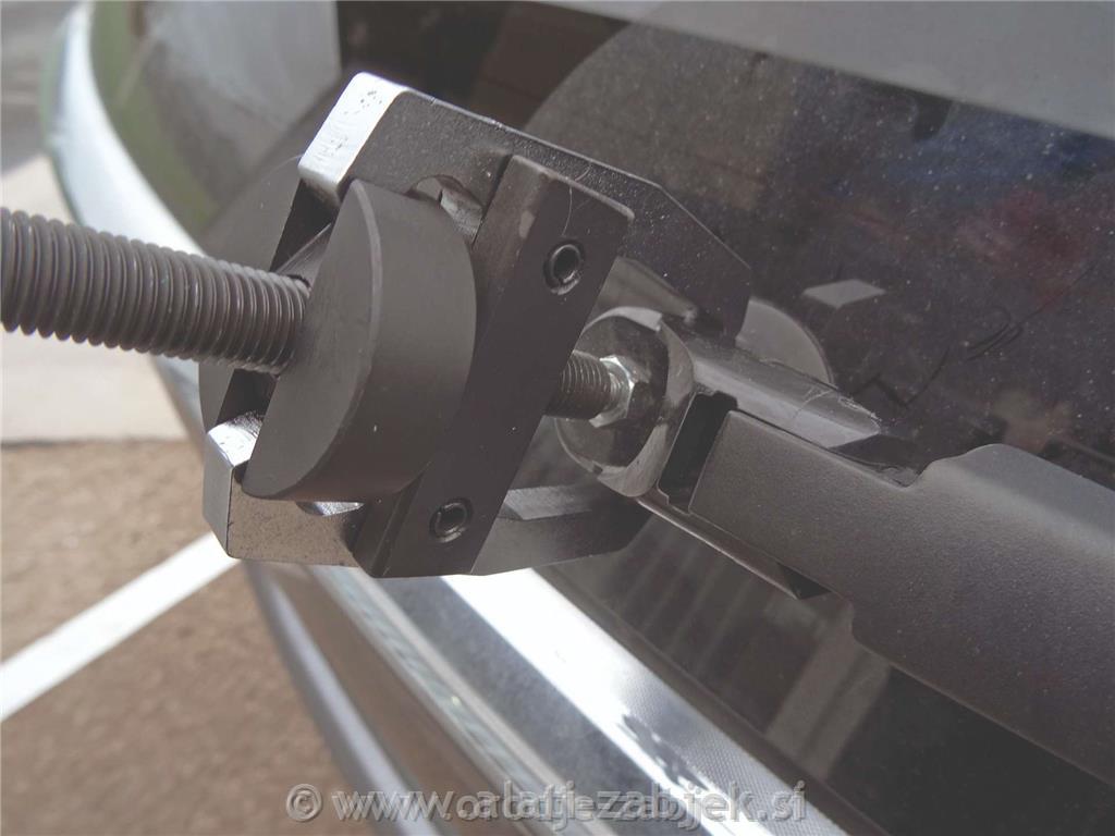 Easy Lock™ alat za izvlačenje brisača WELZH