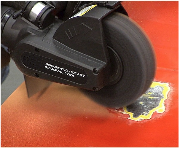 Pneumatska brusilica za pripremu površine s različitim nastavcima WELZH