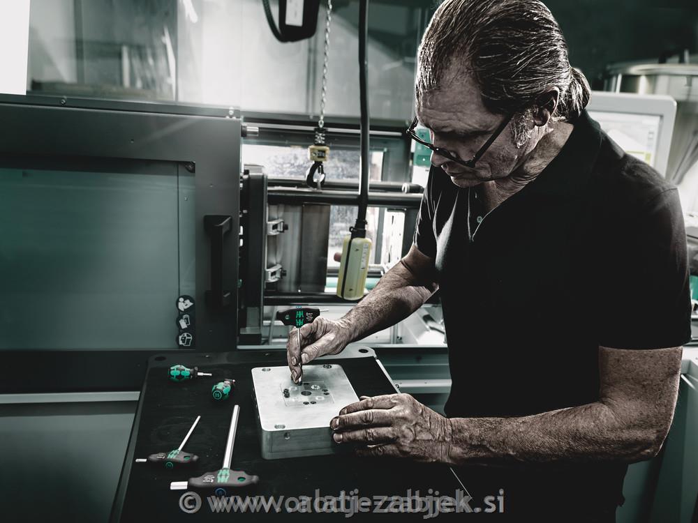 Odvijač s T ručkom Hex-Plus WERA